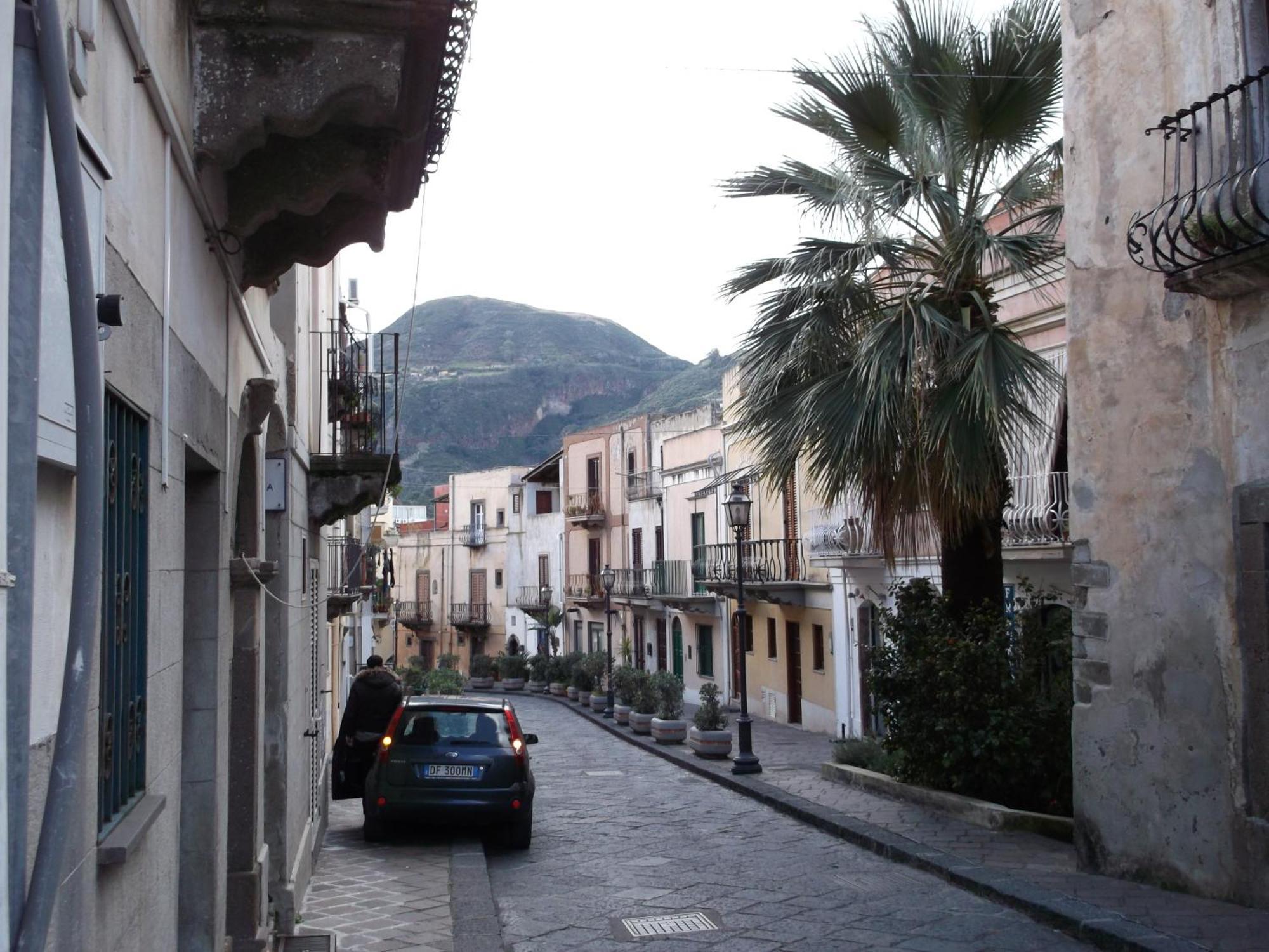 Centrostoricolipari Villa Exterior foto