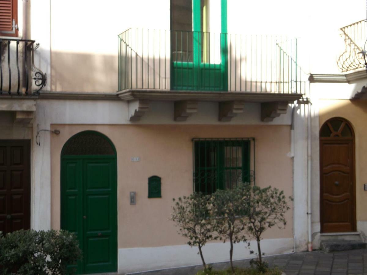 Centrostoricolipari Villa Exterior foto